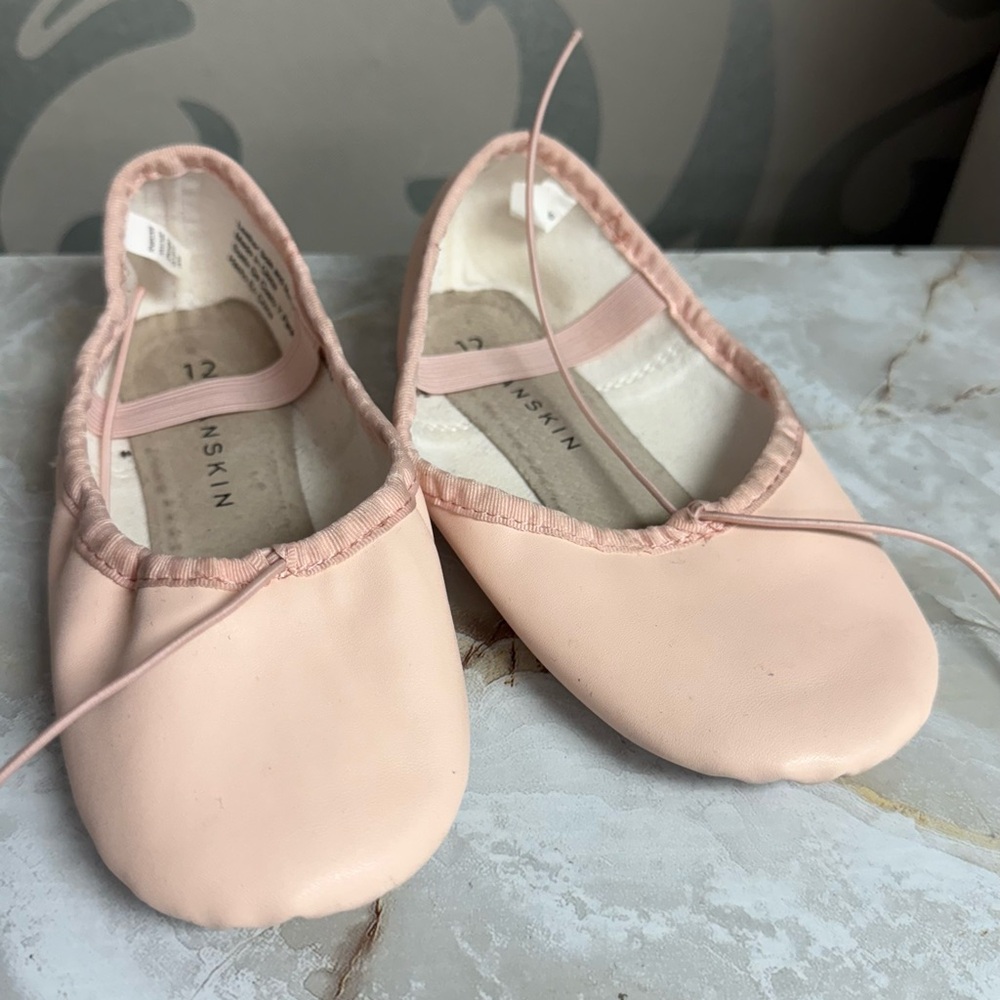 Danskin leather Light Pink Kids Ballet Slippers 12
